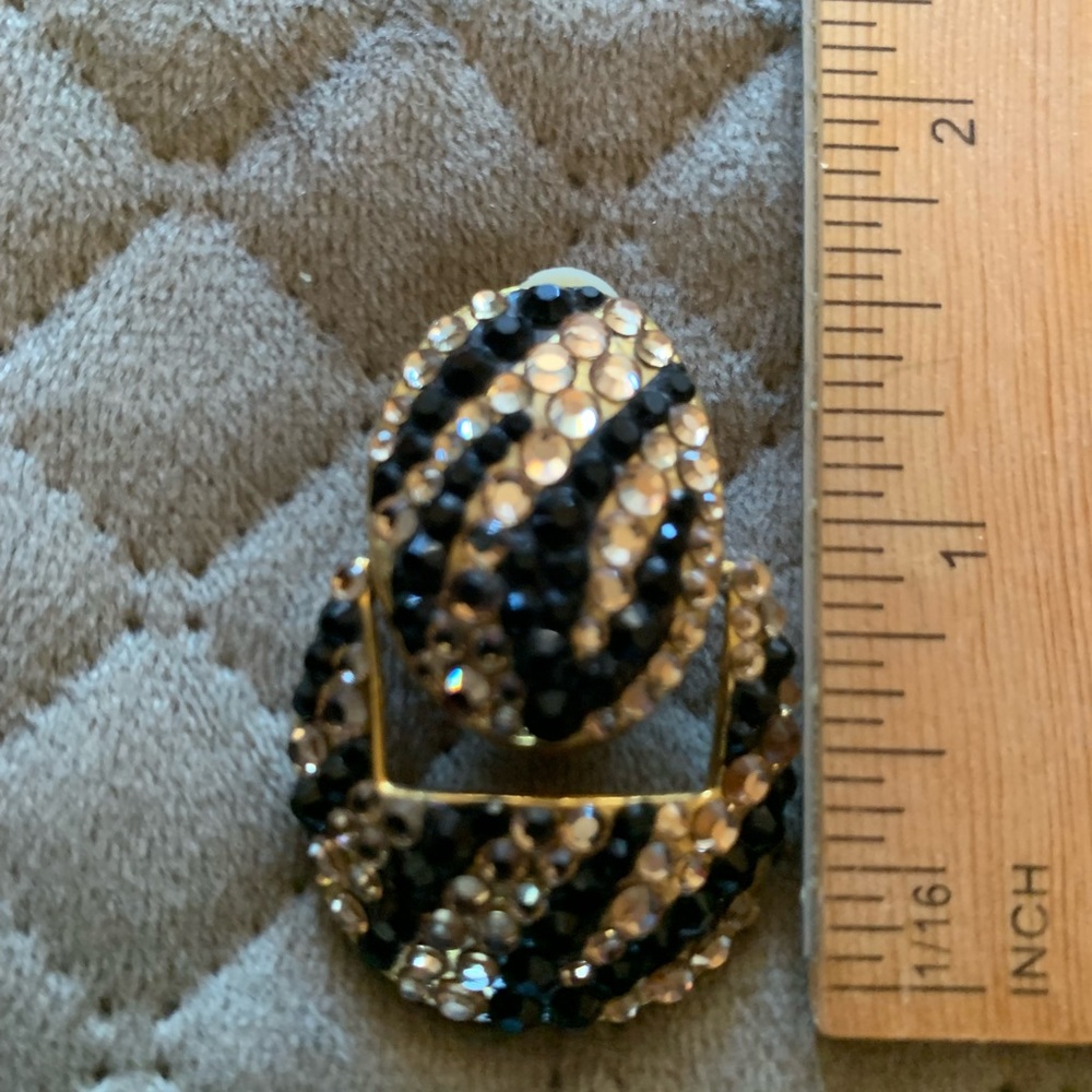 Earrings - Picture 4 of 4